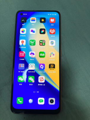 realme v15怎么样？真我手机v15参数及测评