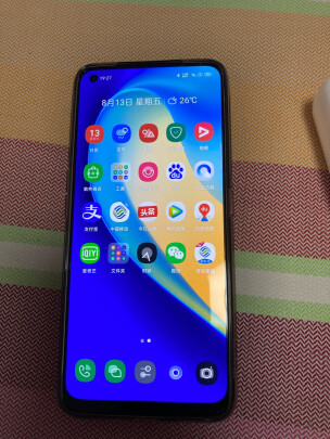 realme v15怎么样？真我手机v15参数及测评